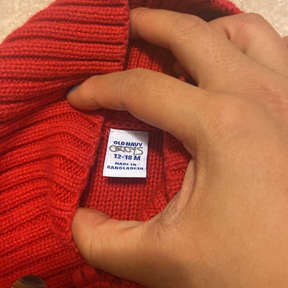 Red cozy sweater - Picture 2 of 3